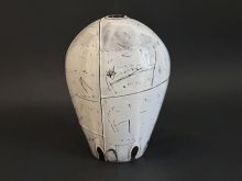 内田鋼一　線刻文扁壷